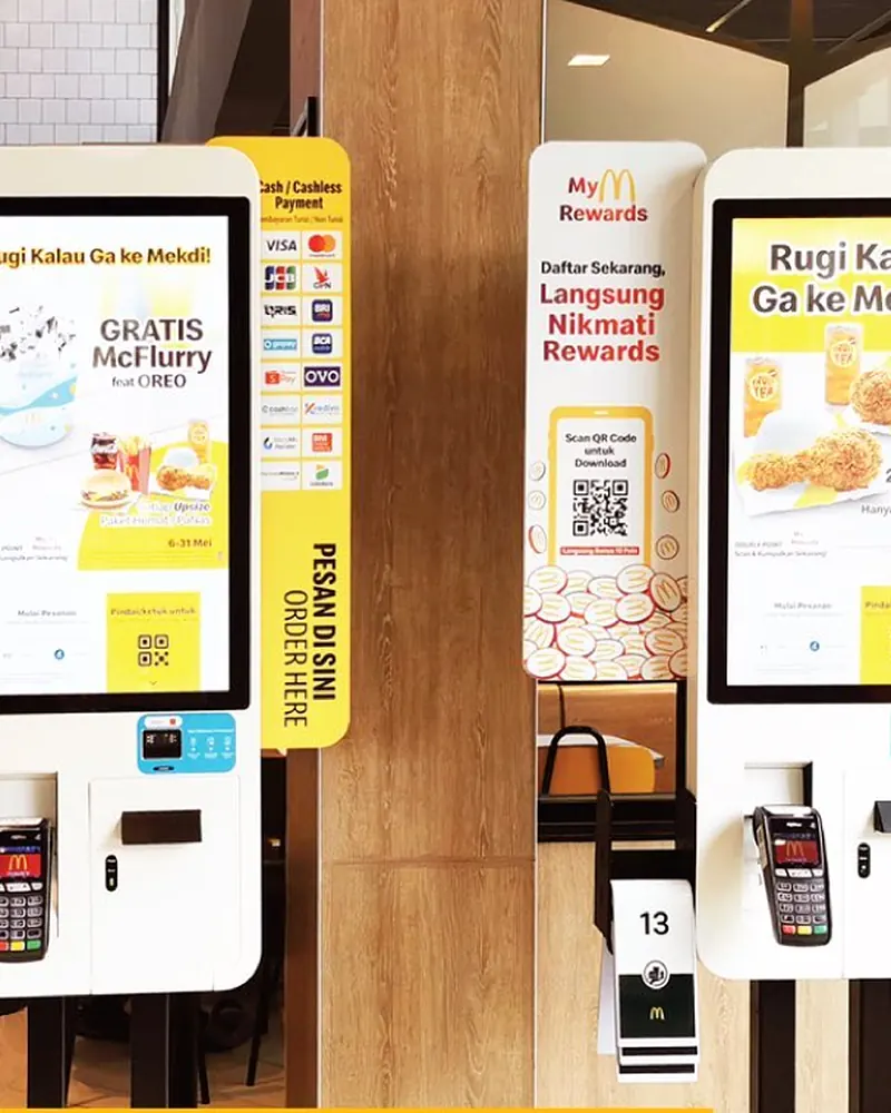Area Self Ordering Kiosk di McDonald's Daan Mogot